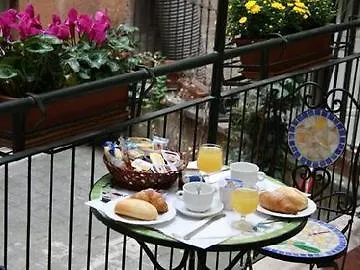 Hotel Giardino Trevi